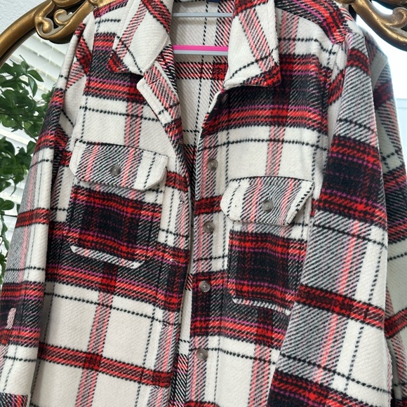 Plaid Shacket - Picture 4 of 5